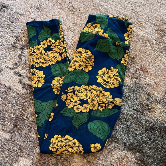 Lularoe o/s leggings - Picture 1 of 3